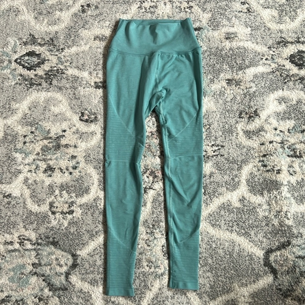 Alphalete Amplify Leggings
